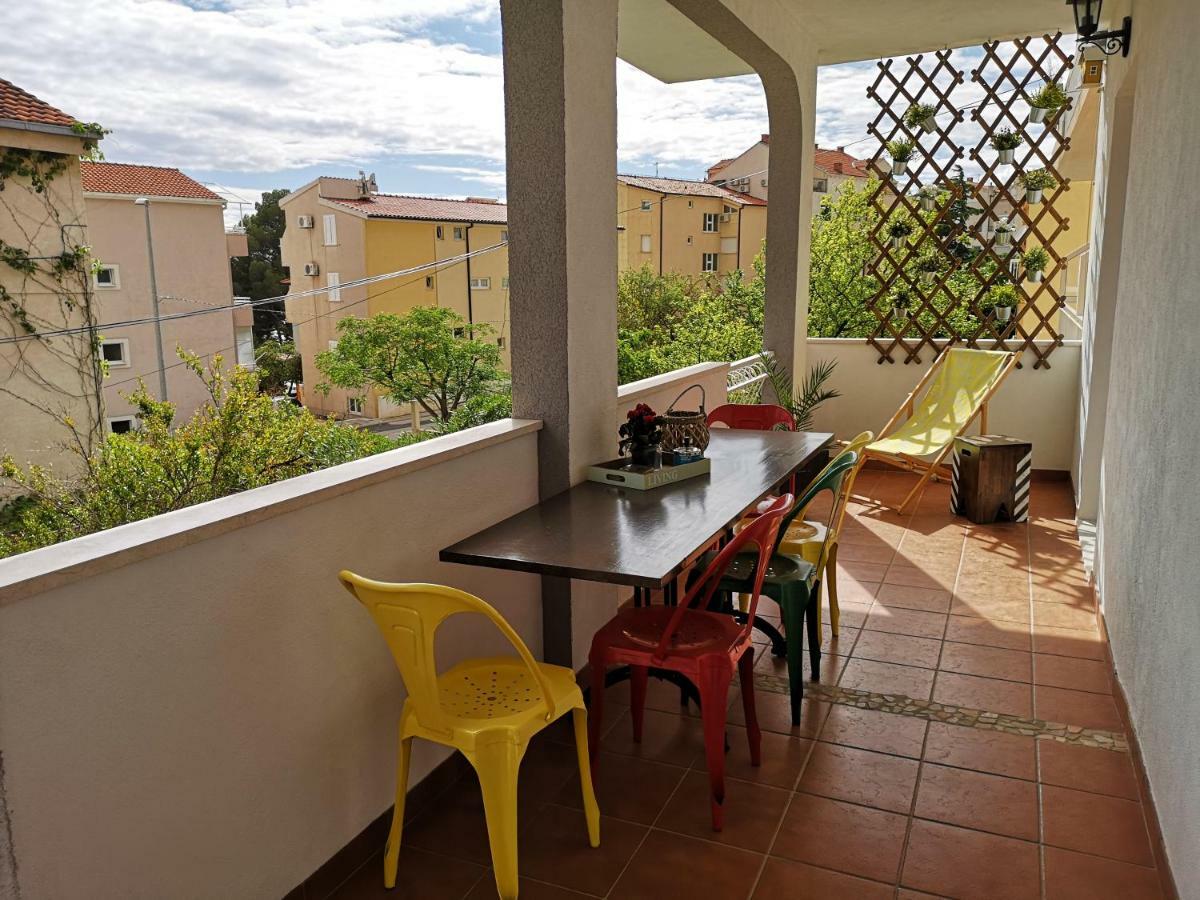 Apartments And Rooms Villa Dona มาคาร์สกา ภายนอก รูปภาพ