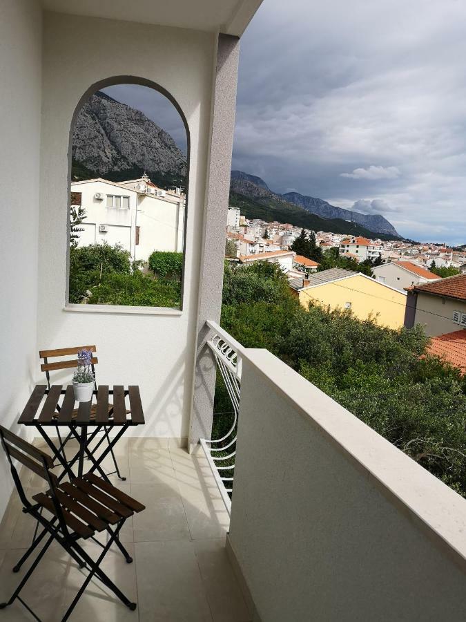 Apartments And Rooms Villa Dona มาคาร์สกา ภายนอก รูปภาพ